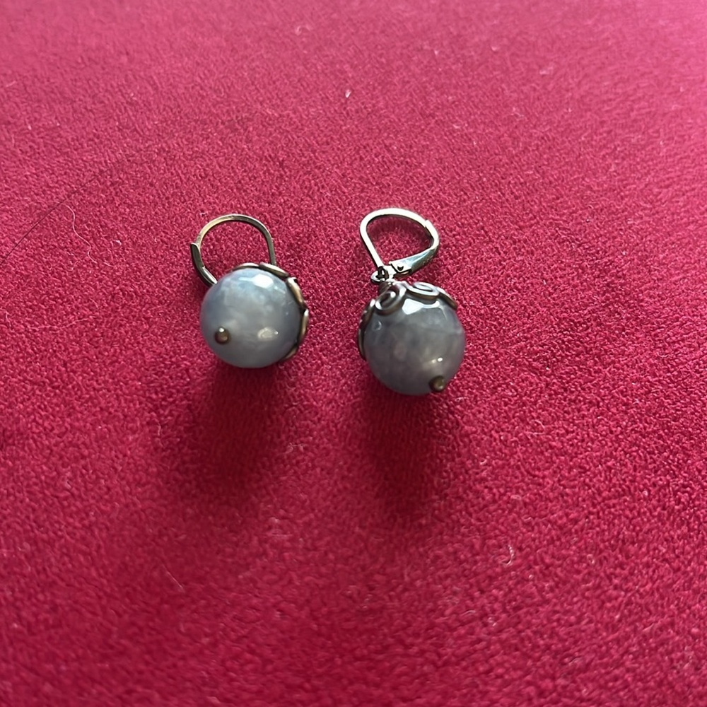 Earrings - Picture 2 of 6
